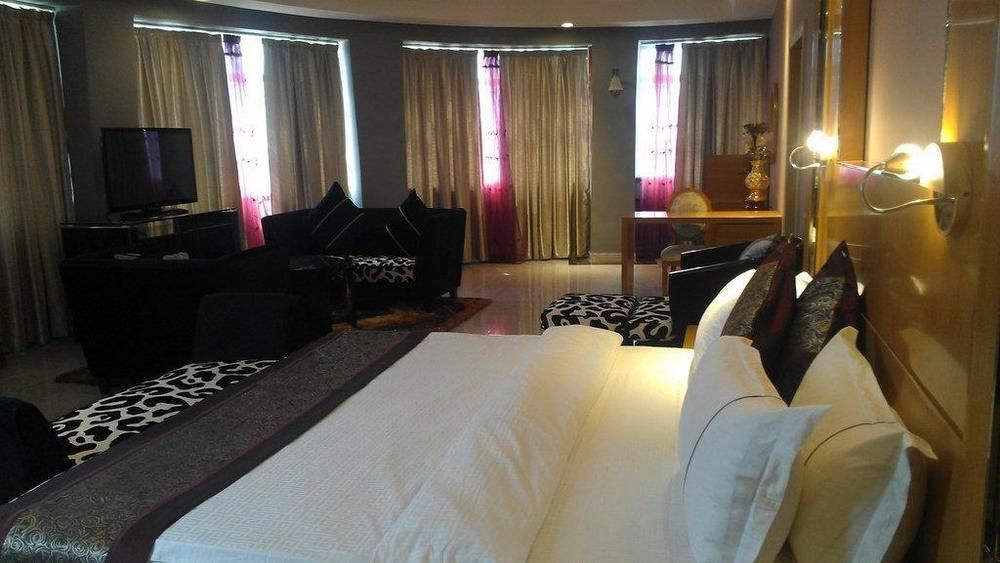 Sun Beach Hotel Котону Экстерьер фото