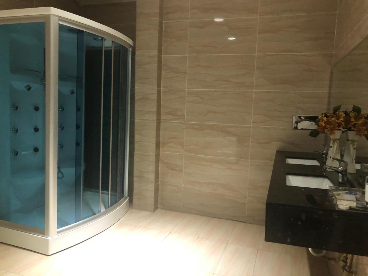 Sun Beach Hotel Котону Экстерьер фото