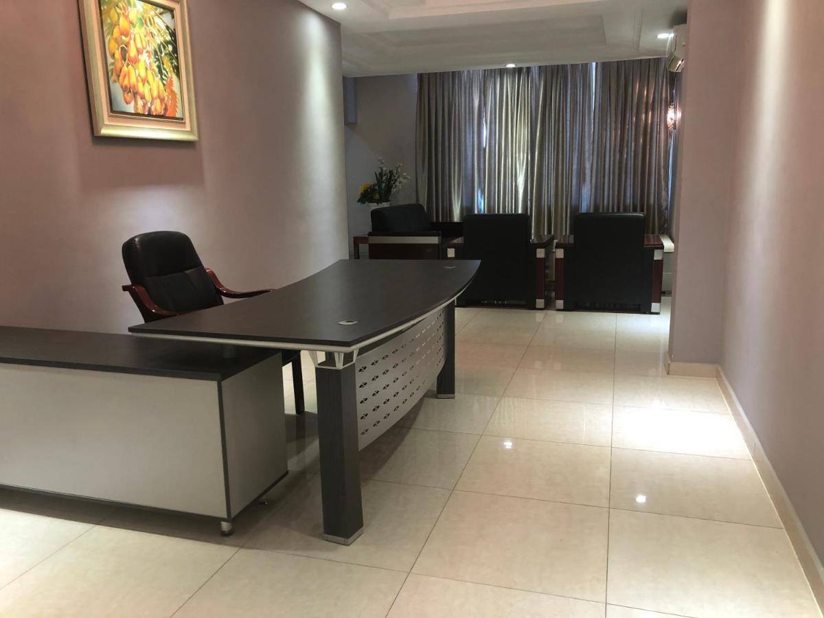 Sun Beach Hotel Котону Экстерьер фото
