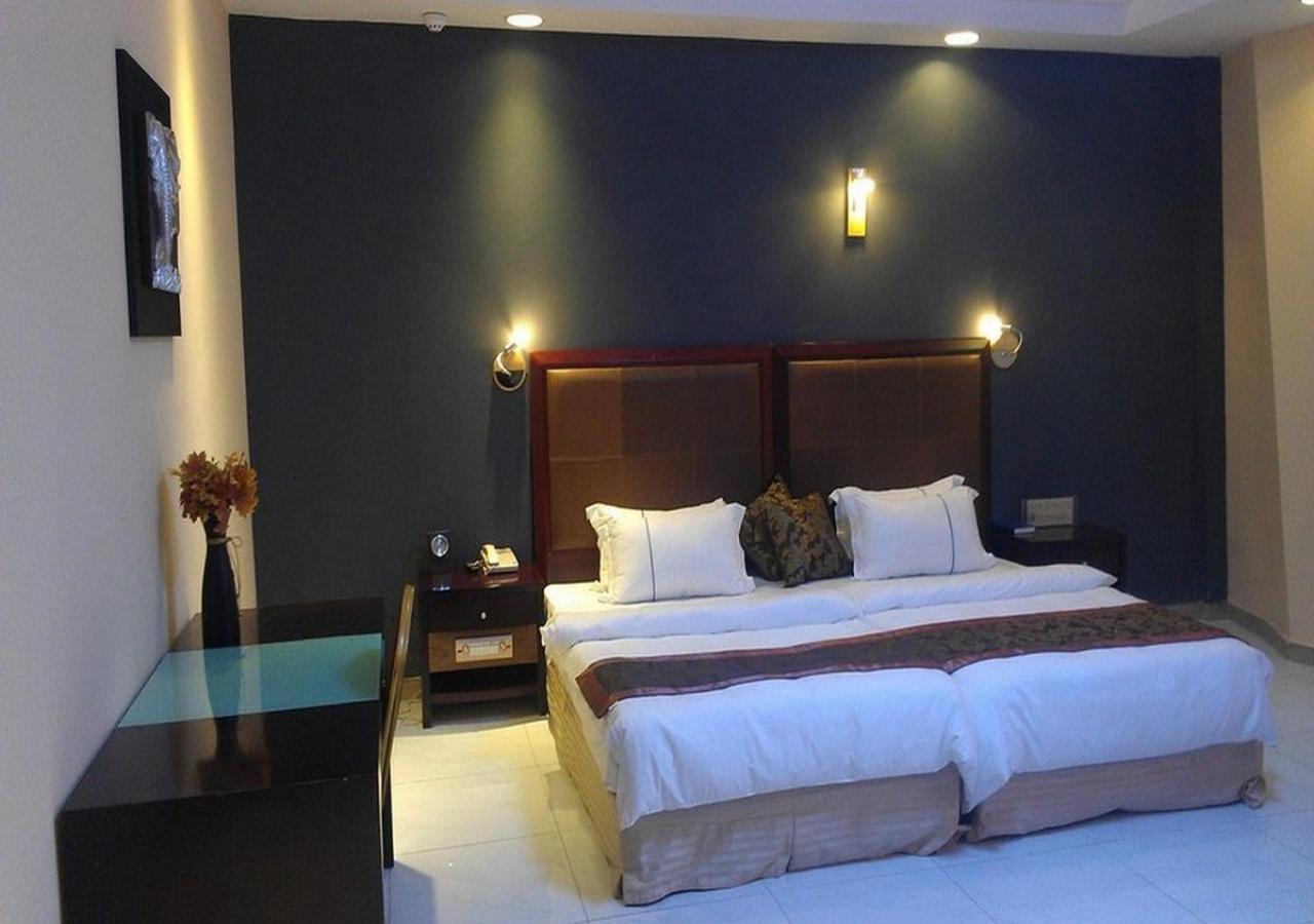 Sun Beach Hotel Котону Экстерьер фото